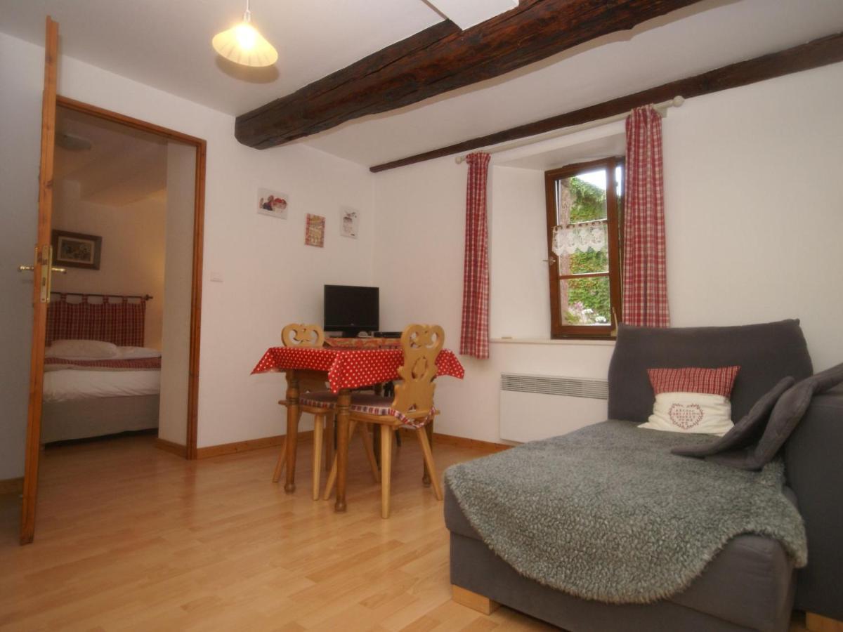 A Studio Apartment In Wine Grower'S House Riquewihr Exteriör bild